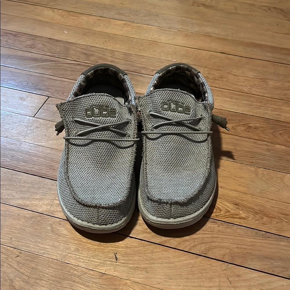 Hey Dude Mens Casual Tan Shoes